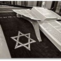 ¿ANTISEMITISMO OFICIALISTA?.  Hernán Felipe Errázuriz﻿