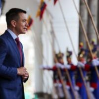 NOBOA, ECUADOR Y CRISIS DE EMBAJADAS: EL ANTIHEROÍSMO SIN REPARAR EN MEDIOS.  Gilberto Aranda B., Profesor titular Instituto de Estudios Internacionales de la Universidad de Chile.