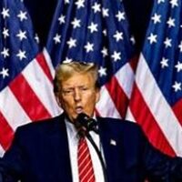 Cómo la retórica mesiánica de Trump cimienta su liderazgo y apela a la identidad americana. Juan Manuel Castro Carracedo. The Conversation