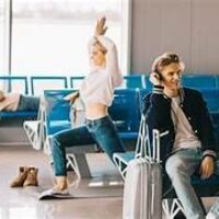 La extraña psicología de los aeropuertos. Steve Taylor. The Conversation