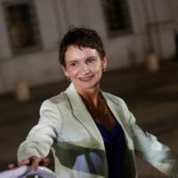 Cambio de rumbo por cambio de vientos. Magdalena Merbilháa. El Líbero