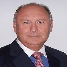 FF.AA.: recorte presupuestario. Ricardo Ortega Perrier. Cartas al director. El Mercurio