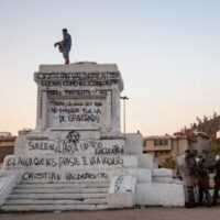 Remodelación de la Plaza Baquedano: Fallido intento por enterrar la historia. Oscar Plandiura. El Mostrador