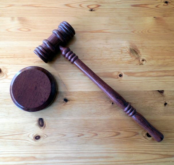 La desconfianza en el poder judicial. El Mercurio. Editorial