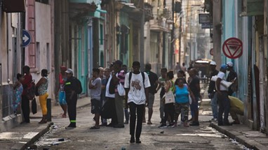 CUBA Y LAS IZQUIERDAS. El Mercurio, Editorial