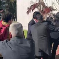 LA IZQUIERDA Y SU FORMA DE HACER POLÍTICA.  El Mercurio, Editoria