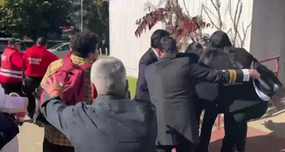 LA IZQUIERDA Y SU FORMA DE HACER POLÍTICA.  El Mercurio, Editoria