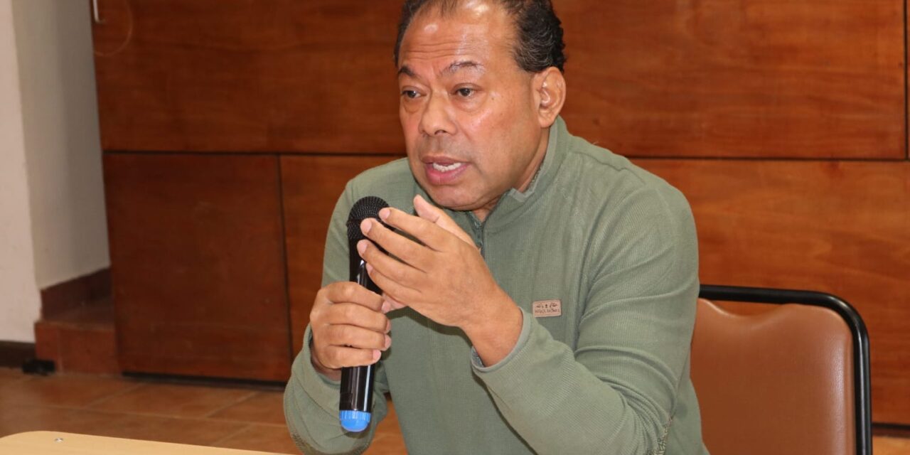 (De Singapur a La Moneda: Lecciones para la Transformación de Chile). Yuventus Kota. Verbo Divino