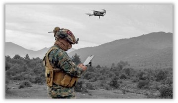 LAS NUEVAS HABILIDADES QUE EXIGE LA DEFENSA MODERNA Y COMO LAS FF. AA. INCORPORAN TECNOLOGÍAS DE VANGUARDIA.  Felipe Lagos, El Mercurio, Valor País