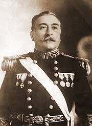NO SOLO HÉROE NAVAL: ARTURO FERNÁNDEZ VIAL. El Mercurio