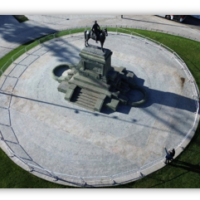 EL MONUMENTO. Rodericus – El Mercurio